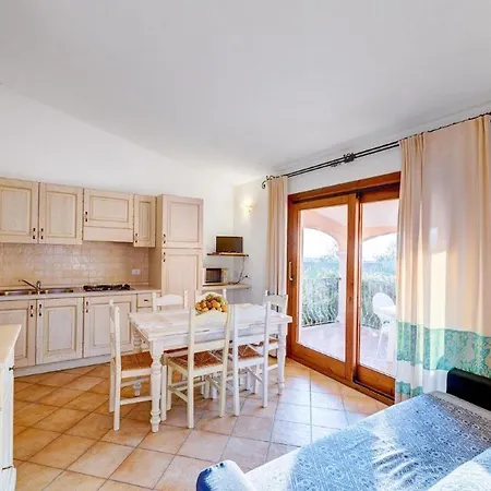 The Fantastic Residenza Badus Two Bedroom Sleeps Six Апартаменты *