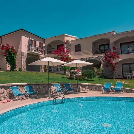 The Fantastic Residenza Badus Two Bedroom Sleeps Six Badesi
