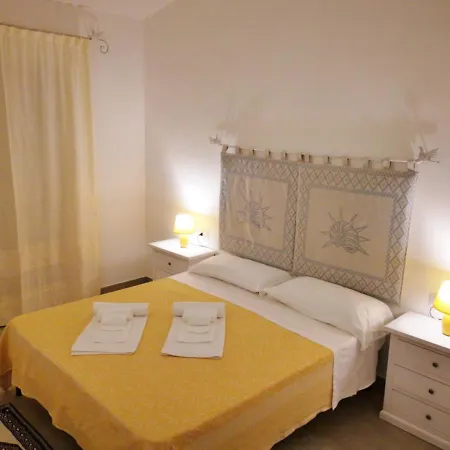The Fantastic Residenza Badus Two Bedroom Sleeps Six Апартаменты *