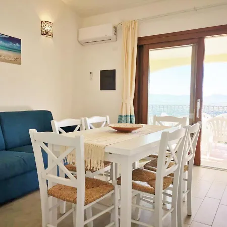 The Fantastic Residenza Badus Two Bedroom Sleeps Six Апартаменты
