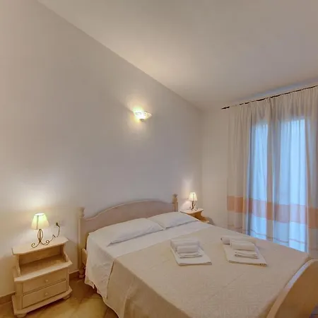 The Fantastic Residenza Badus Two Bedroom Sleeps Six Child Num0824 *