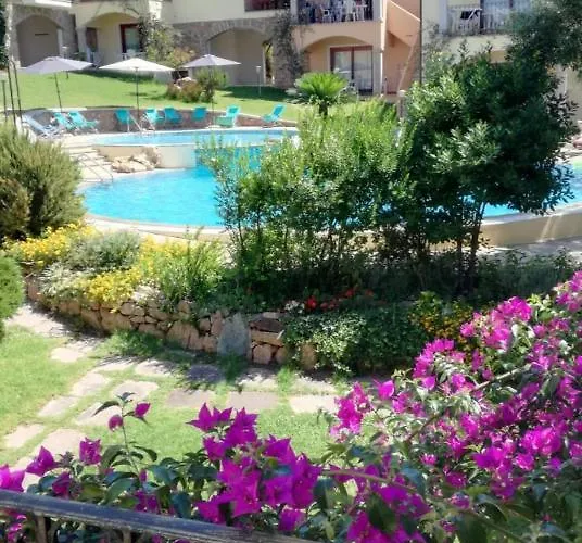 The Fantastic Residenza Badus Two Bedroom Sleeps Six 公寓 巴德希