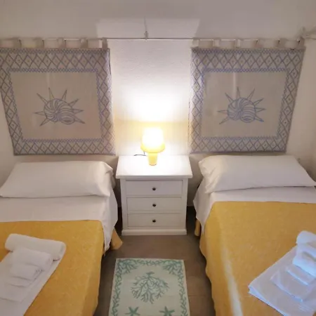 Apartamento The Fantastic Residenza Badus Two Bedroom Sleeps Six