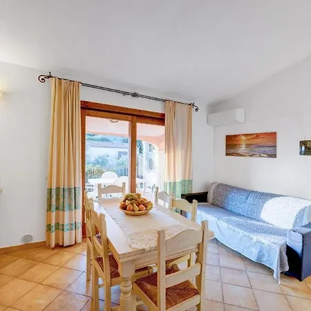 The Fantastic Residenza Badus Two Bedroom Sleeps Six Apartamento Badesi