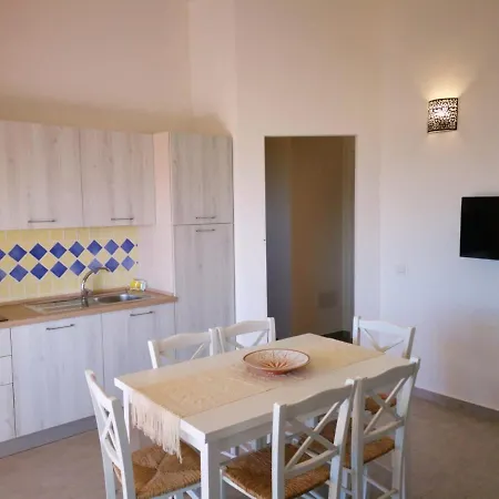 The Fantastic Residenza Badus Two Bedroom Sleeps Six Apartamento Badesi
