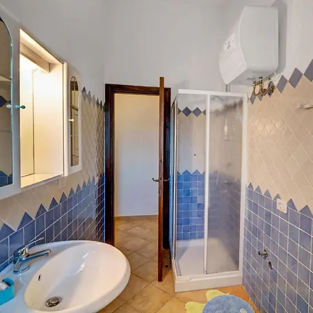 The Fantastic Residenza Badus Two Bedroom Sleeps Six Apartamento Badesi