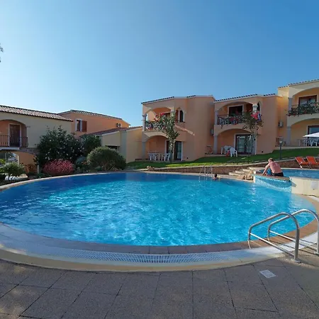 The Fantastic Residenza Badus Two Bedroom Sleeps Six Apartamento *