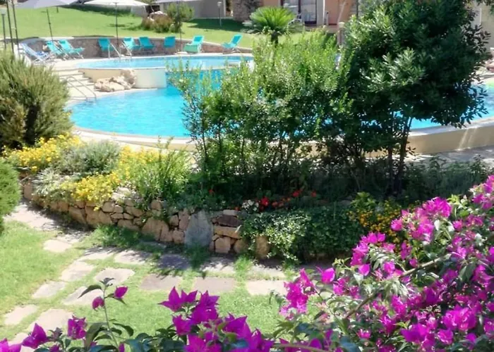 The Fantastic Residenza Badus Two Bedroom Sleeps Six * Badesi