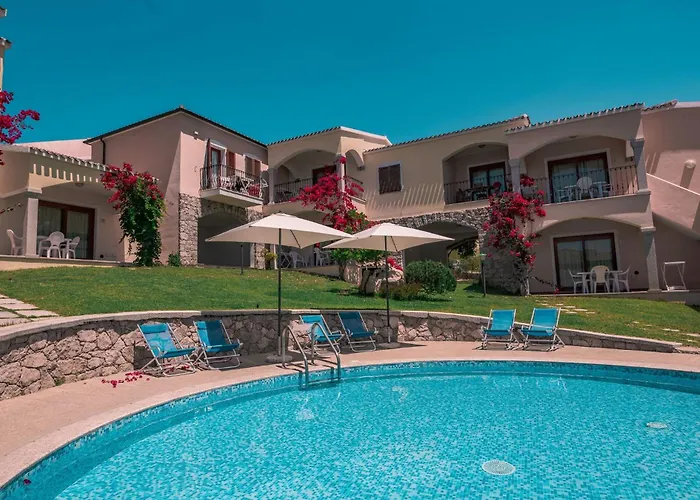 The Fantastic Residenza Badus Two Bedroom Sleeps Six Apartment *